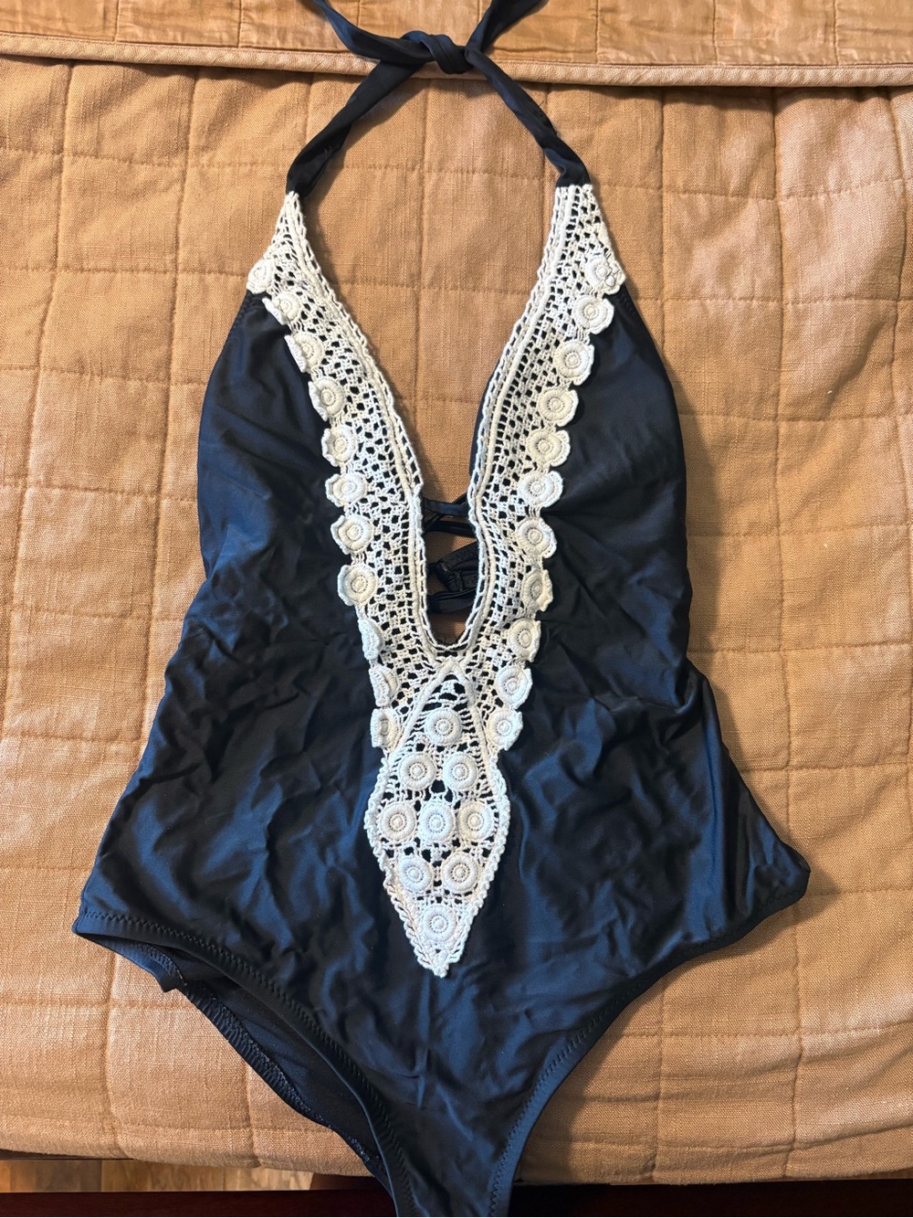 Kona Sol Black Crochet Plunge One-Piece Swimsuit Size Medium